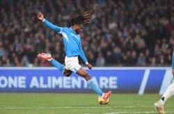 华体会国米赞助商-意甲比赛中一位球员操作惊为天人