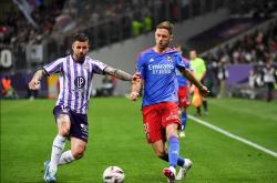 华体会体育-关于法兰克福队员互相配合，连战连胜的信息