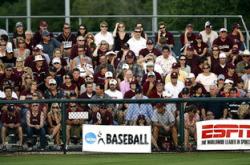 华体会官方入口-韩国击剑队犀利出击，夺得第一