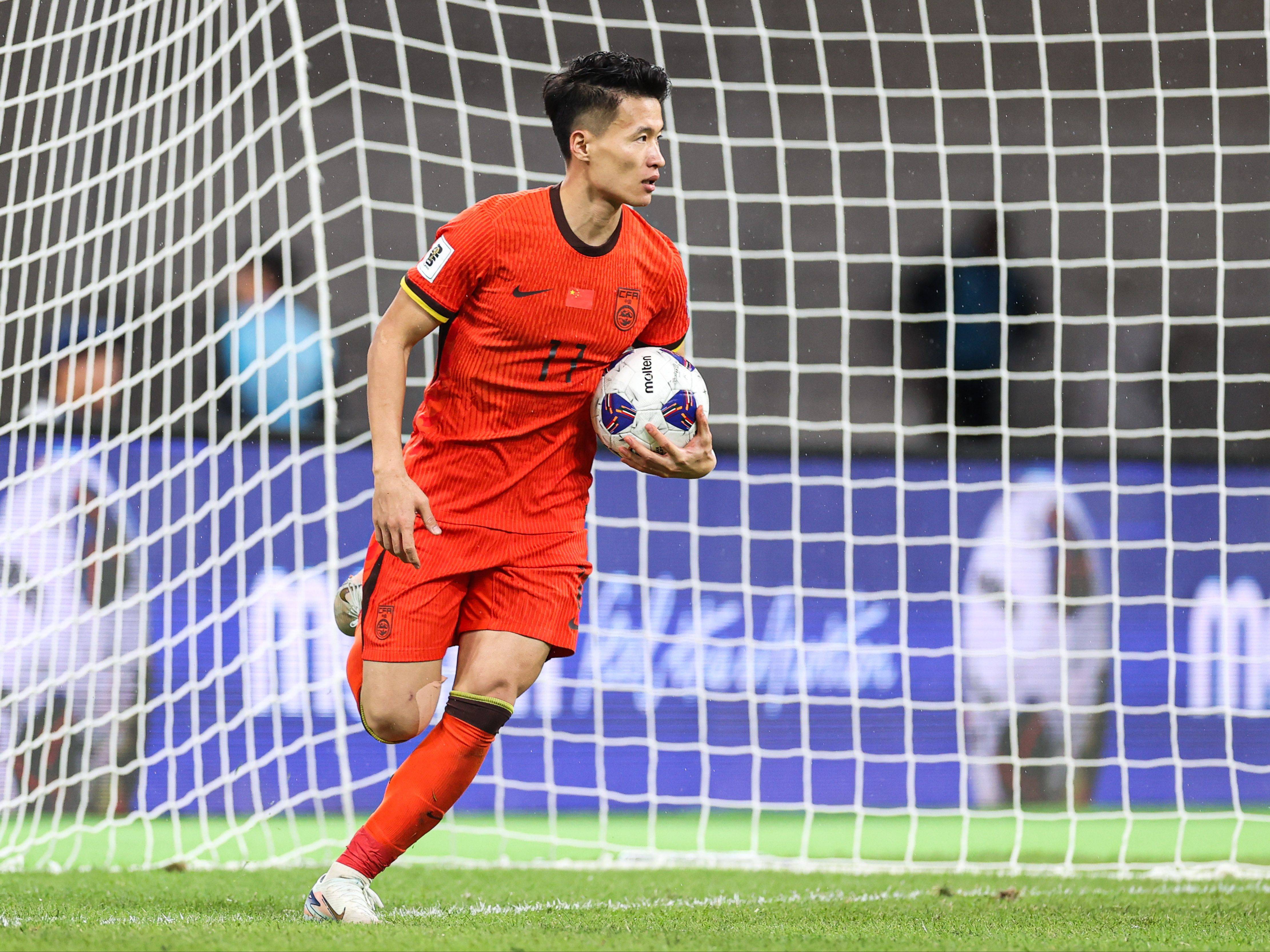 赛事风云再起，球迷期待神奇一战的上演