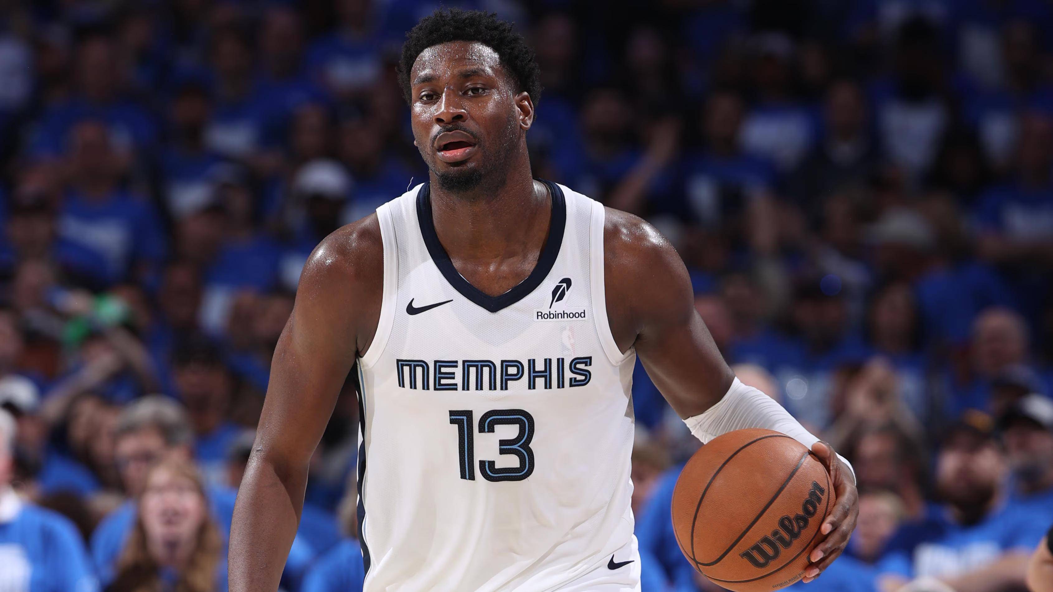 灰熊队外线连续斩获，成为球场焦点