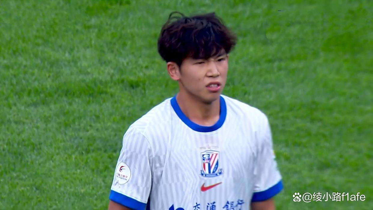 北京国安队长李磊传射建功，帮助球队击败上海申花