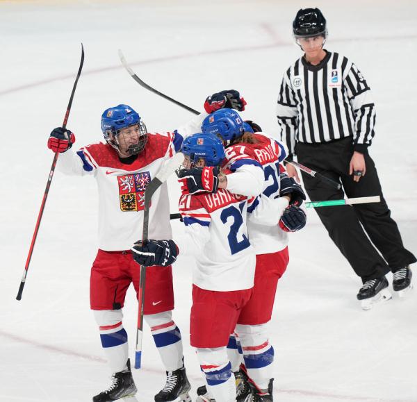 捷克队逼平劲旅，实力获得认可