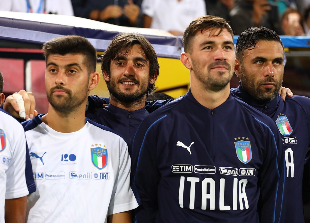 包含波兰主场战平赫尔辛基，失分情况严峻的词条